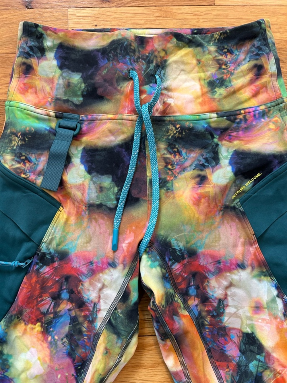lululemon athletica Cargo Super Hi Rise Hiking Pants - Sunbeam Floral - Picture 5 of 7